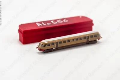 Spedito Oggi 3DZ-Aln556 - Z 1:220 - Automotrice ALn 556 con frontale fascia rossa