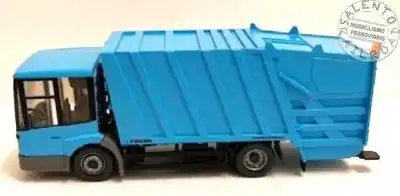 Wiking 6380230 - 1:87 H0 - camion Merceds-Benz nettezza urbana di colore azzurro Nuova Collezione