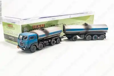 SRM_t11 Brekina 58450- H0 1:87 - camion Fiat 690 Millepiedi cisterna sporcato e con decals Professionale