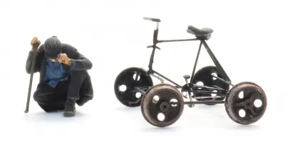 Artitec 387.608 - 1:87 H0 - carrello ferroviario a pedali monoposto con personaggio Soddisfatti O Rimborsati