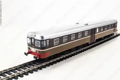 Nuovo Arrivo VITRAINS 2785 - H0 1:87 - automotrice FS ALn 668 1401 prototipo in livrea castano isabella SOUND