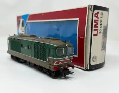 Vendita Finale Lima Italia 20 8151 - H0 - Locomotiva diesel FS D445 1017 livrea di origine. USATO