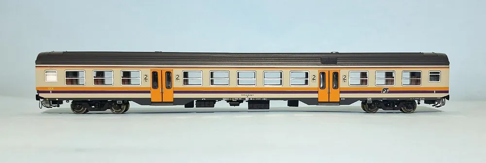 VITRAINS 3450 - Carrozza 2a classe MDVC, FS, ep.IV **ILLUM.** Promozione Esclusiva