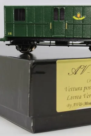 AVS02/V Avd Models HO Carro postale tipo UM livrea verde vagone artigianale Nuova Collezione