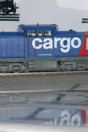 002a Roco HO Locomotore diesel BR203 cargo delle SBB ep. V analogico DC Prezzo Scontato