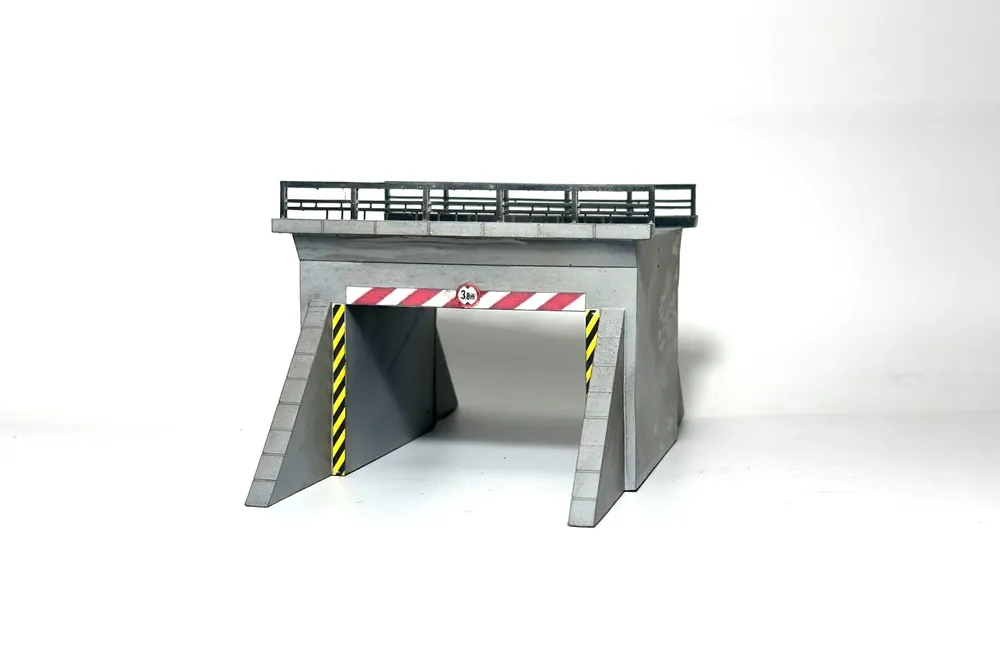 Bestseller 1621DM Sottopasso ferroviario e stradale montato e dipinto come da foto sc. 1 87
