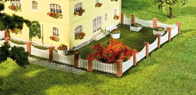 180429 Faller HO recinzione tipica per fabbricati 26 pz. totale mm. 385 Must-Have