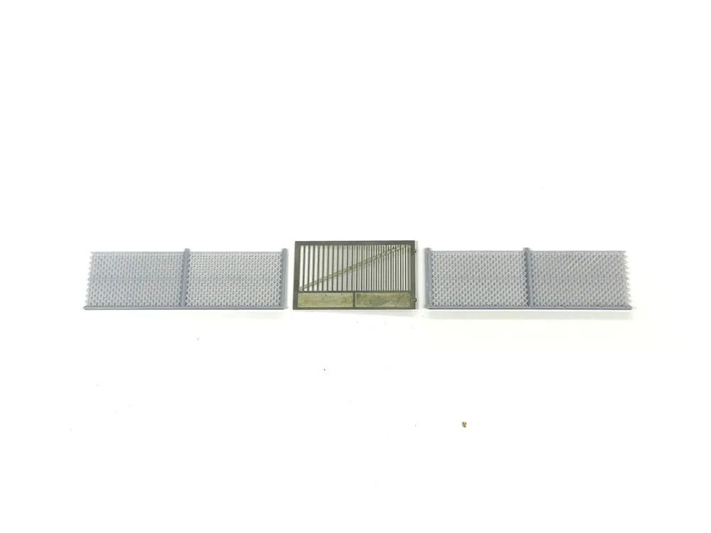 Acquista Ora 1605DM Cancello e recinzione delle FS set 3 pezzi come da foto scala HO 1 87