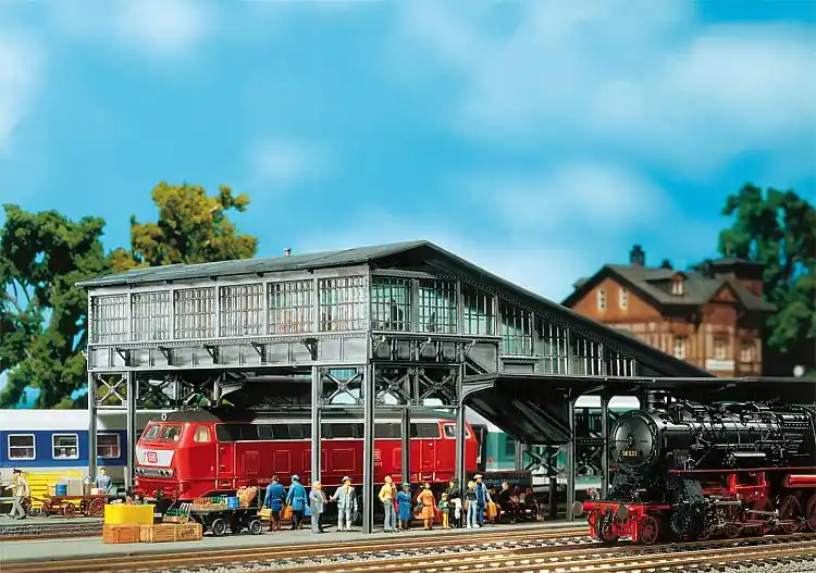 131279 Faller HO Sovrapasso pedonale coperto per stazione Direttamente Dal Produttore
