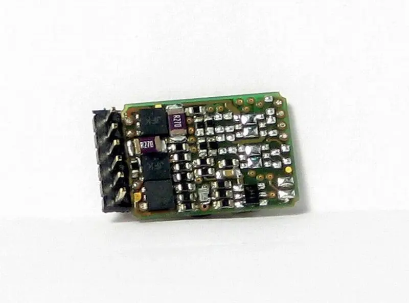 A Buon Prezzo 10886 Roco Decoder micro con pin piegati a 90 gradi NEM 651 e segnale di ritorno