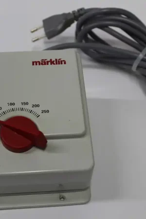 US 6647 Marklin Trasformatore e regolatore di velocita usato COME NUOVO Ordina Subito