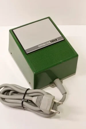 Promozione US 565510 Trix Alimentatore x accessori elettrici plastici usato pari al nuovo