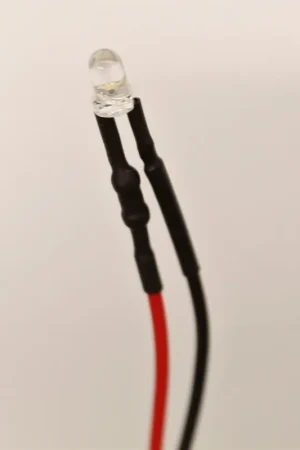 1163DM Led 2 pezzi diam mm. 3 cablati con resistenza colore Blu 3-12 volt Bestseller