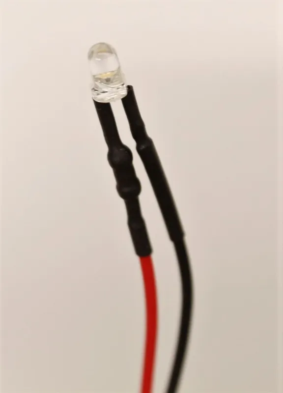 1163DM Led 2 pezzi diam mm. 3 cablati con resistenza colore Blu 3-12 volt Bestseller